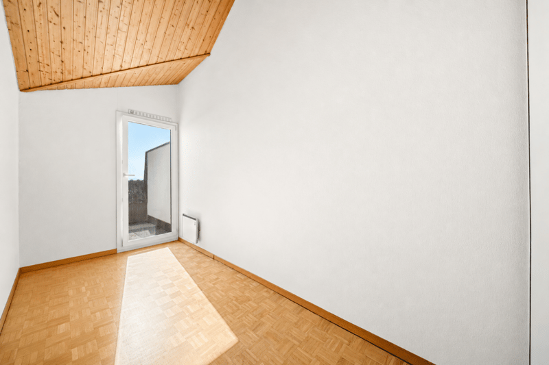 Appartement de 3,5 pièces avec une magnifique vue sur le lac et les montagnes ! (8)