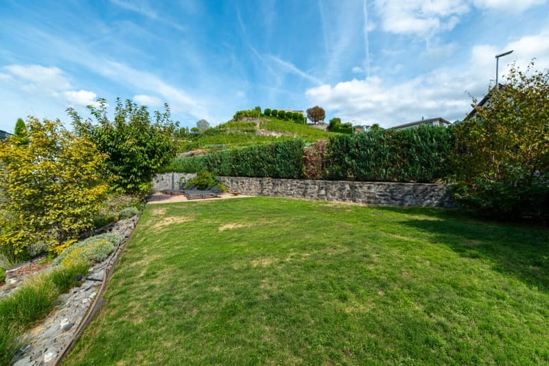 Villa individuelle de 7.5 pièces avec vue exceptionnelle sur lac et montagnes (14)