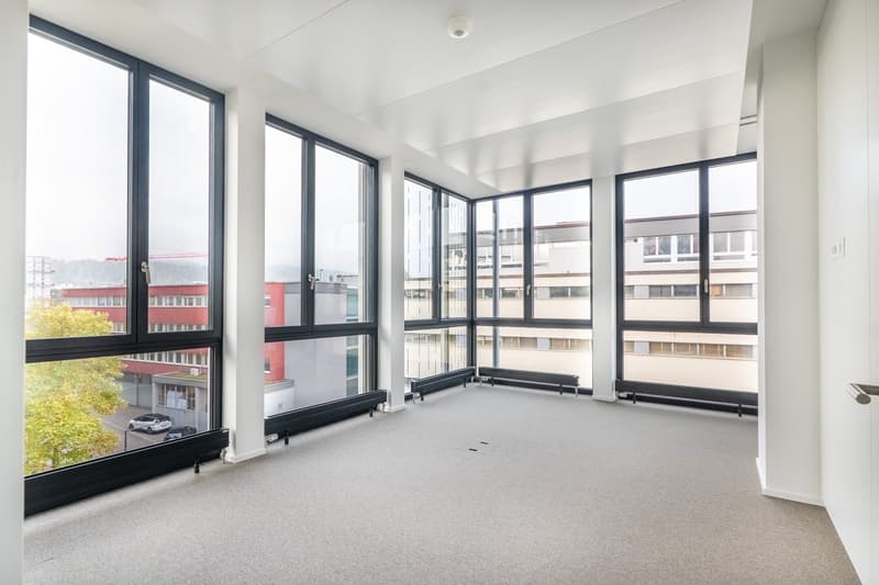Voll ausgebaute, hochmoderne Büroflächen an bester Lage in Zürich Altstetten (9)