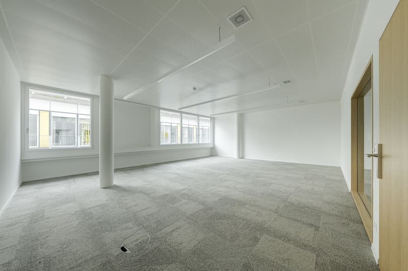 Espaces de bureau attractifs dans le D4 Business Village Lucerne (3)