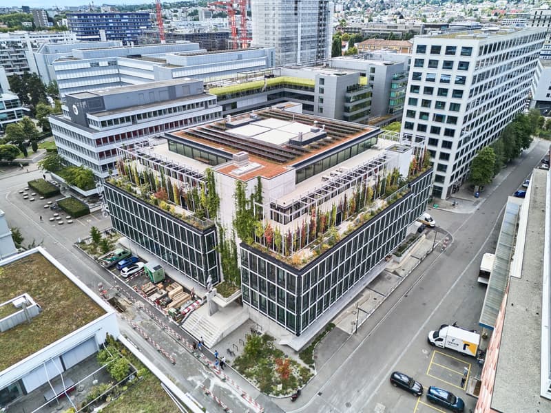 Voll ausgebaute, hochmoderne Büroflächen an bester Lage in Zürich Altstetten (1)