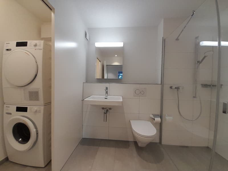 Badezimmer links