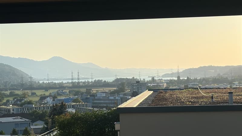 Attika in Uznach mit herrlicher Seesicht (2)