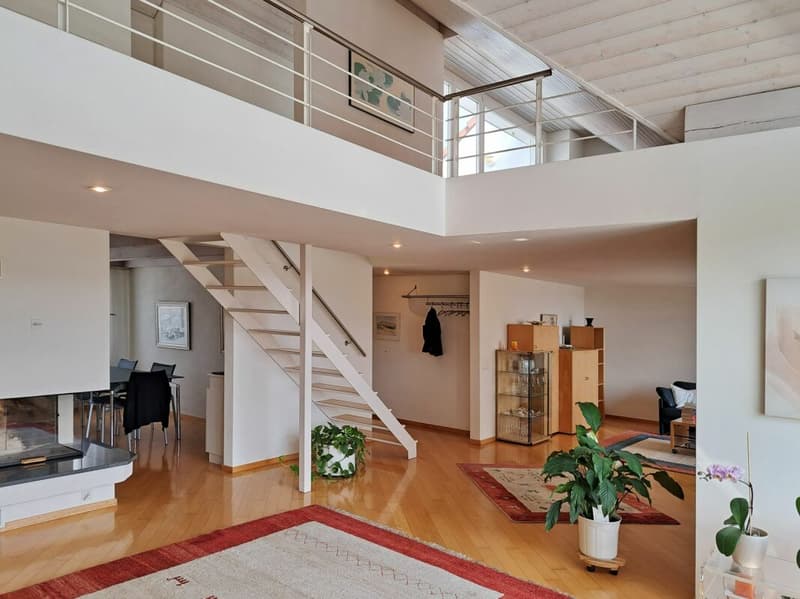 Vivere con una vista panoramica: appartamento mansardato di 5,5 locali a Weinfelden (4)