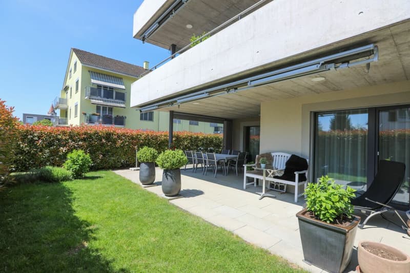 Stylish 3.5-room ground-floor apartment in Weinfelden (2)