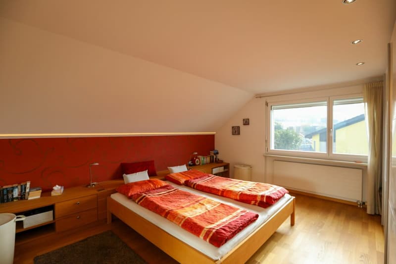 Family-friendly semi-detached house with idyllic garden (7)
