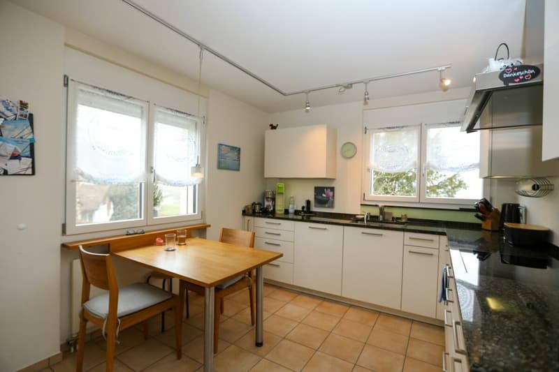 Family-friendly semi-detached house with idyllic garden (6)