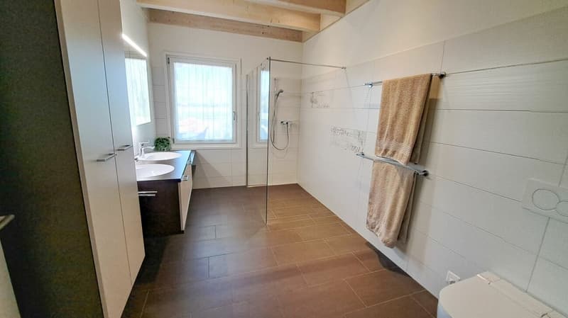 Wohnen im Grünen - hochwertiger 4.5-Zimmer Hausteil mit idyllischem Garten (6)