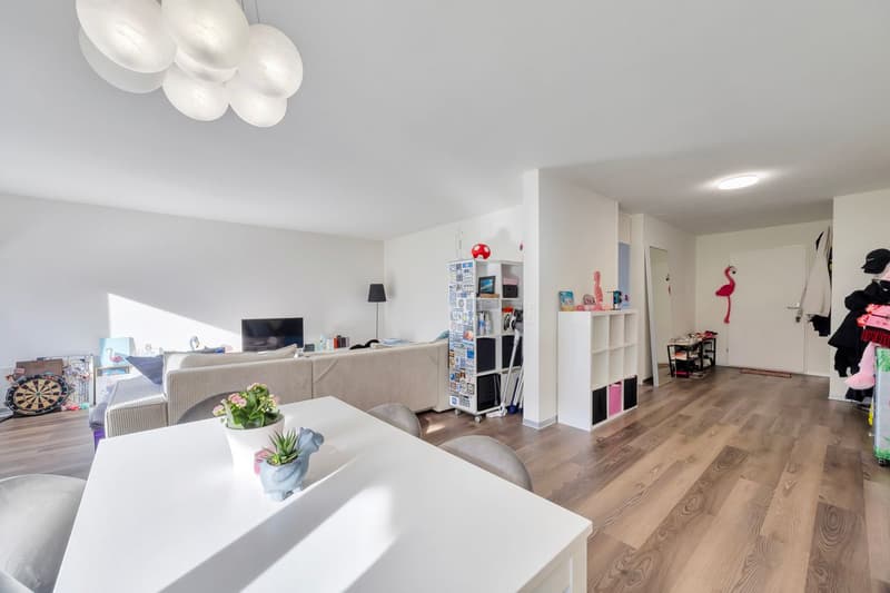 Perfektes Zuhause in Schübelbach - Sonnige 2.5-Zimmer-Wohnung mit Balkon (5)