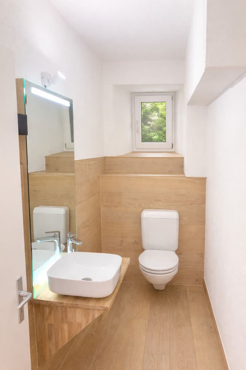 Exclusive 4.5 room apartment with 118m2 living space - completely renovated in Glarus Süd (7)