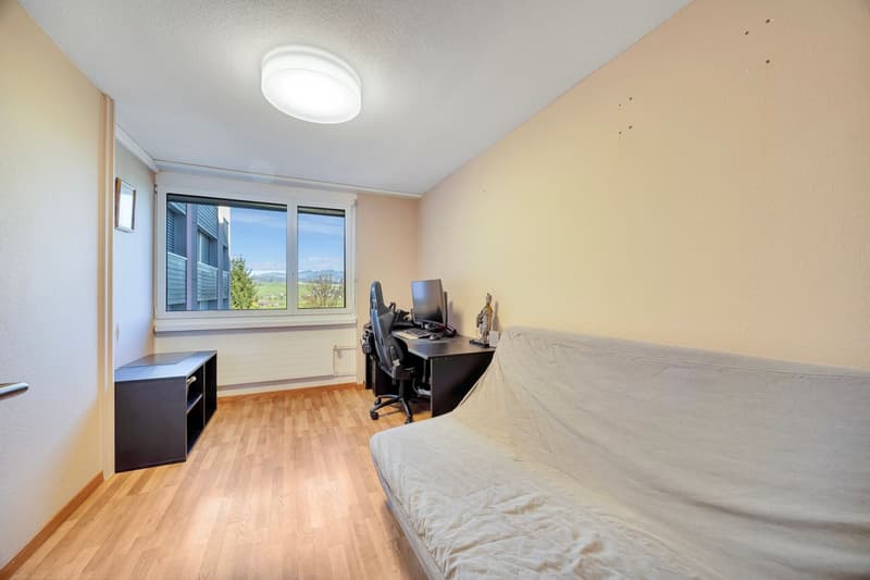 Gemütliche 4.5-Zimmer-Wohnung zum Verkauf in Schübelbach (8)