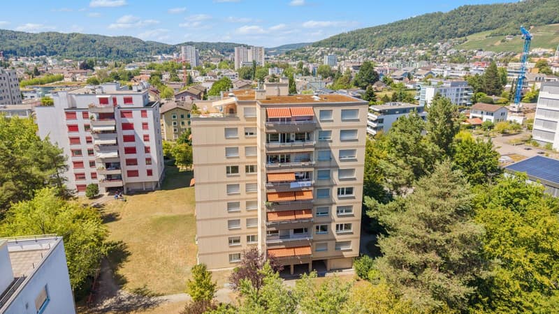 Geräumige 5.5-Zimmer-Wohnung in Familienfreundlicher Lage (1)