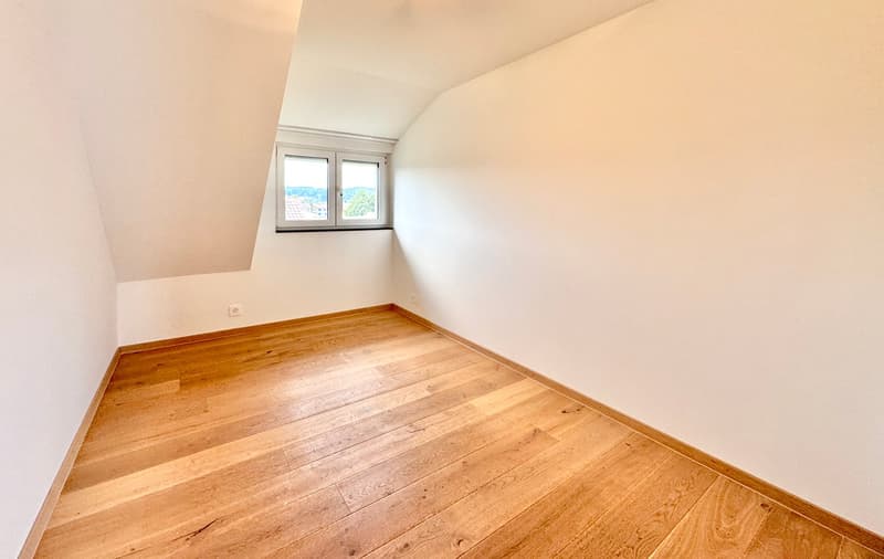 Charmant appartement de 3,5 pièces en mansarde à Bösserach (7)