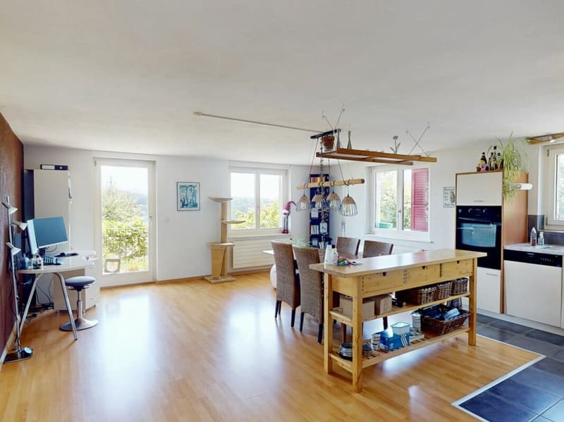Einzigartiges Bauernhaus-Ensemble an idyllischer Lage mit viel Platz für Ihre Visionen (12)