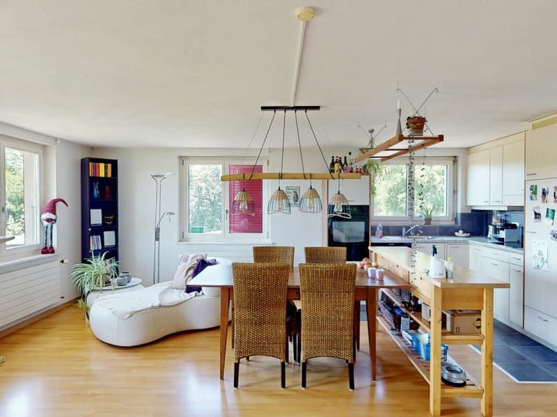 Einzigartiges Bauernhaus-Ensemble an idyllischer Lage mit viel Platz für Ihre Visionen (10)