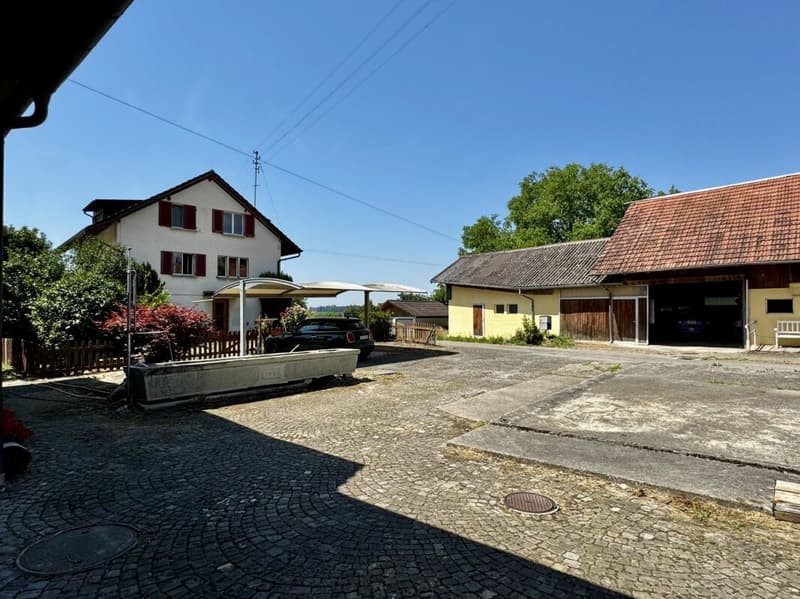 Einzigartiges Bauernhaus-Ensemble an idyllischer Lage mit viel Platz für Ihre Visionen (22)