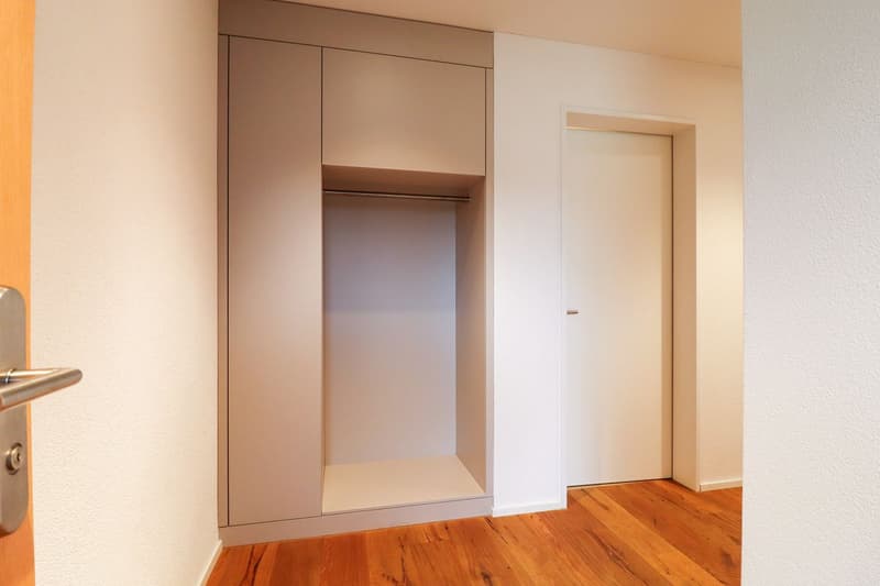 Exclusive 4.5-room apartment with a view & numerous garage spaces (7)