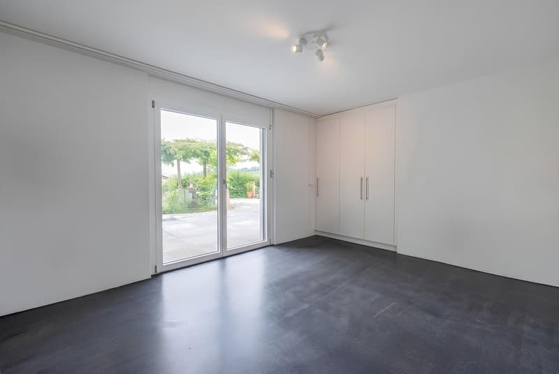 Puristisches 7.5-Zimmer-Einfamilienhaus auf 1'660 m² Traumgrundstück (6)