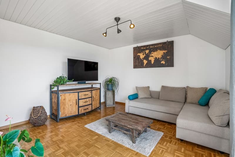 Wohlfühlwohnung an sonniger und ruhiger Lage mit herrlichem Weitblick (3)