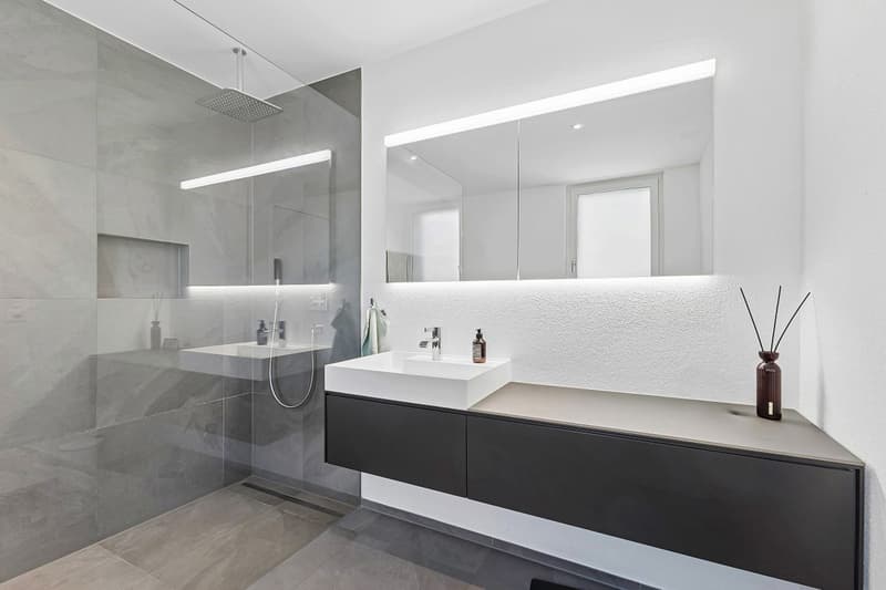 Hochwertiges Architektenhaus mit Pool und viel Privatsphäre (10)
