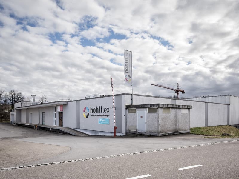 Fahren Sie direkt rein! 62 m² Top-Fläche in Abtwil SG zu vermieten (3)