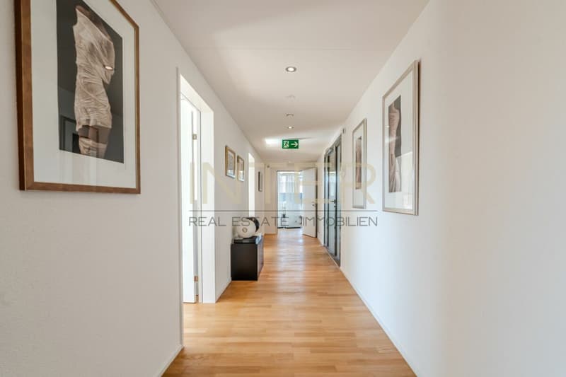 Praxisräume im Zentrum von Baar (ZG) - 3 Behandlungsräume mit Lavabo (9)