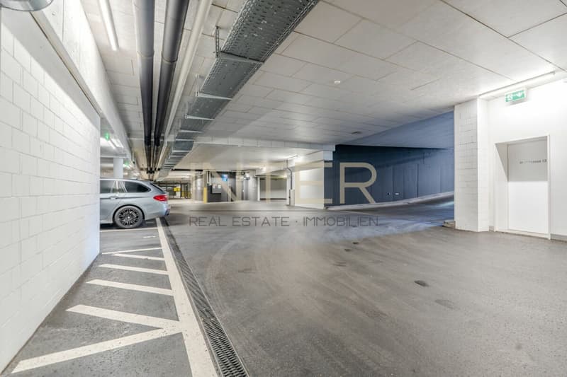 Praxisräume im Zentrum von Baar (ZG) - 3 Behandlungsräume mit Lavabo (13)