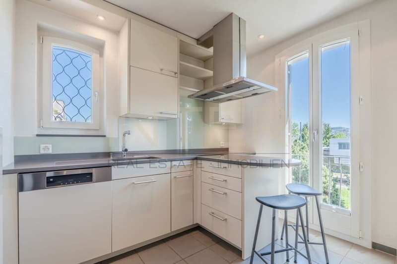Stylish detached 6.5-room single-family house with 981 m² plot, lake view and development potential in Oberrieden (17)