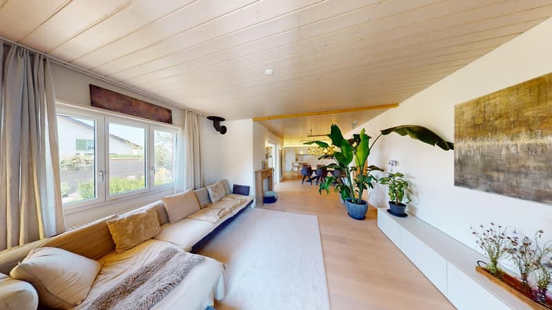 Freistehendes Einfamilienhaus mit wunderschöner Gartenanlage in Jegenstorf (13)