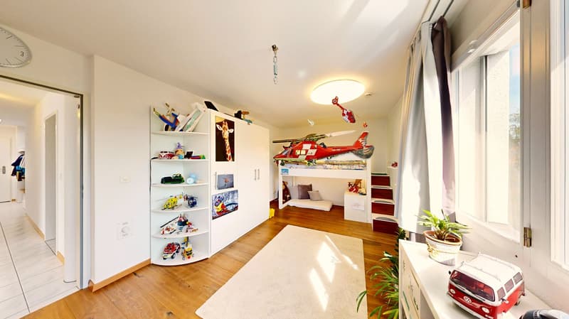 Zwei Wohnungen in einer: 7 Zimmer, Sauna und zwei Balkone gegen Süden (15)