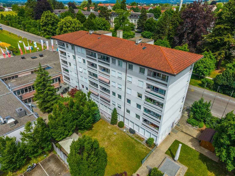 Charmante 3.5-Zimmer-Wohnung mit Balkon und schöner Aussicht in Wil SG (1)
