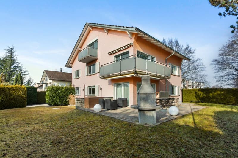 Spacious 10½-room single-family house with versatile usage potential! (16)