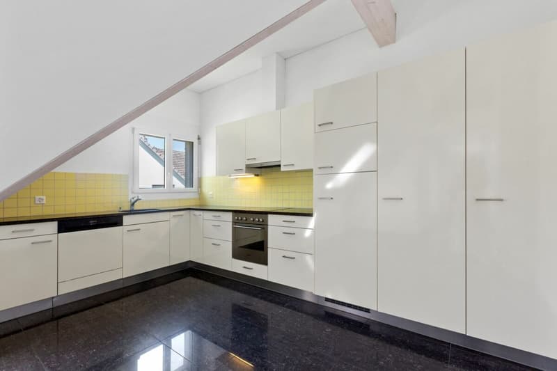 5 ½-Zi.-Maisonette-Wohnung mit viel Platz zum Wohnen und Wohlfühlen! (9)