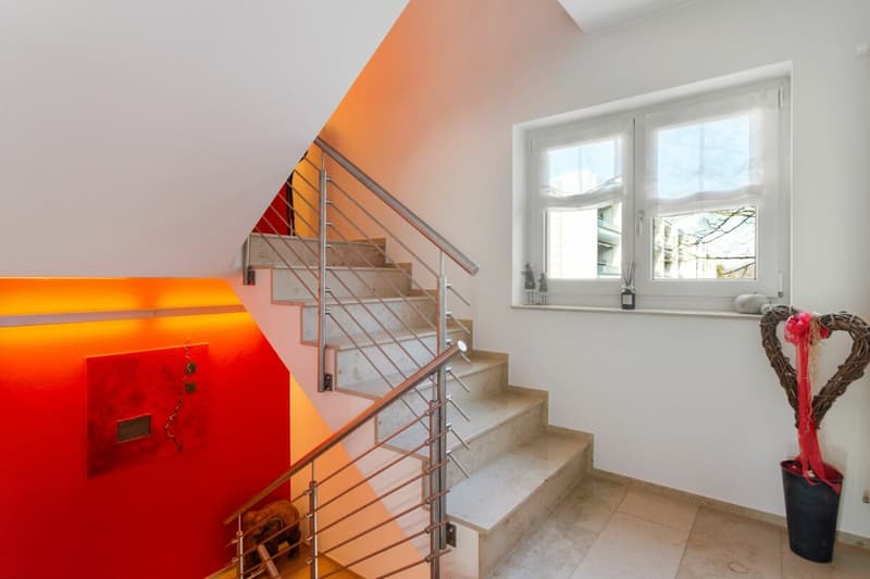 Grosszügiges 10 ½-Zimmer-Einfamilienhaus mit vielseitigem Nutzungspotenzial! (10)