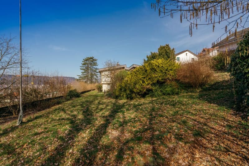 Generous plot in an idyllic location with many possibilities (15)