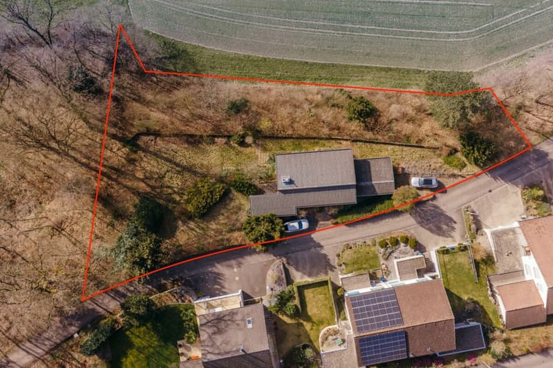 Generous plot in an idyllic location with many possibilities (2)