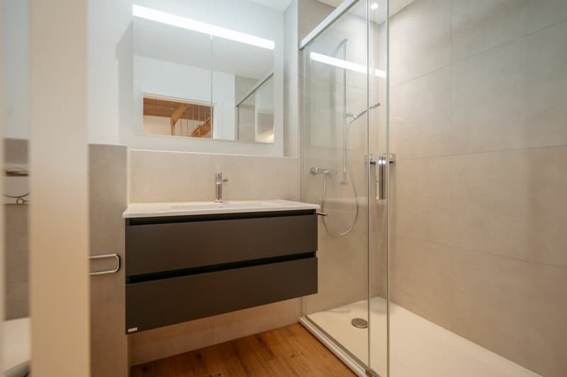 Charmante 5-Zimmer-Maisonettewohnung mit Galerie, Dachterrasse und Loggia (3)
