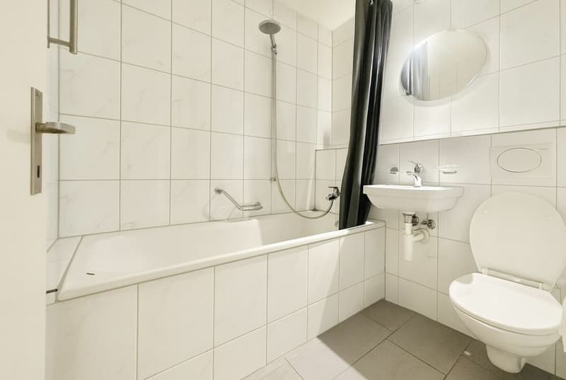 Over CHF 2,000.- monthly net cash flow: Fully rented 4.5-room apartment with 5% gross return (building right) (7)