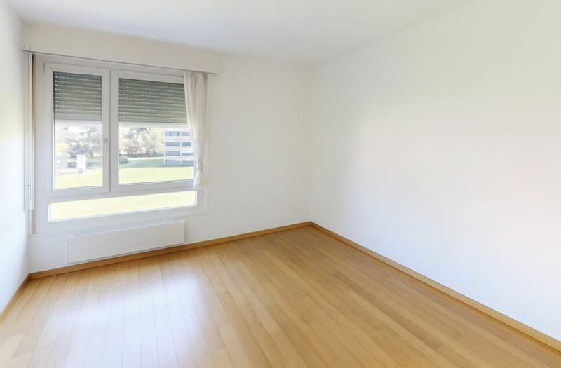 Over CHF 2,000.- monthly net cash flow: Fully rented 4.5-room apartment with 5% gross return (building right) (4)