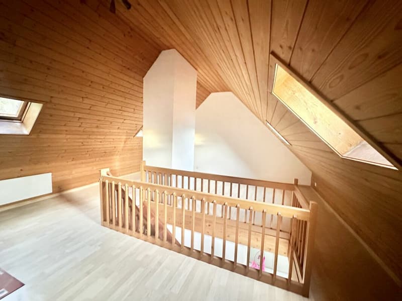 CHARMANTES MEHRFAMILIENHAUS IN BURGDORF (10)