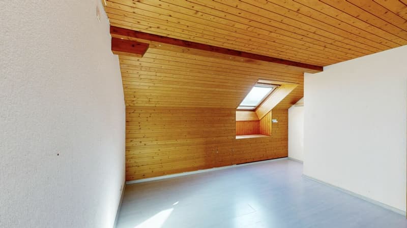 CHARMANTE 3.5-ZIMMER-MAISONETTE-WOHNUNG - Inklusive Tiefgaragenplatz (6)