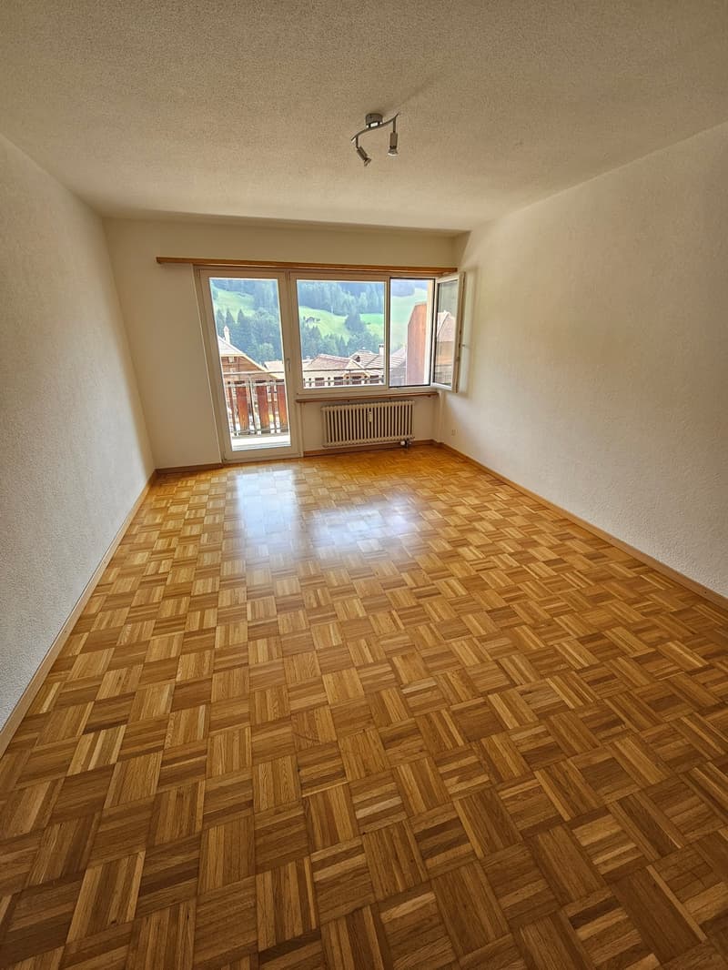 Charmant appartement 4 pièces à Erlenbach dans le Simmental (3)