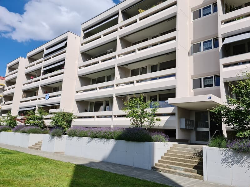 Sanierte 3.5-Zimmerwohnung mit Balkon in Schliern bei Köniz (10)