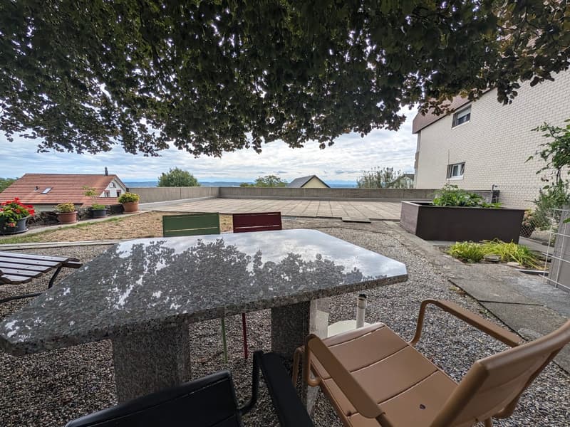 Sanierte 3-Zimmerwohnung mit Balkon und schöner Aussicht in Grenchen (17)