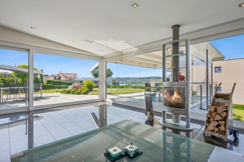 Villa d'architecte avec piscine intérieure & vue sur le lac (11)