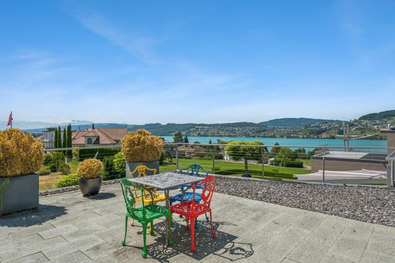 Villa d'architecte avec piscine intérieure & vue sur le lac (10)