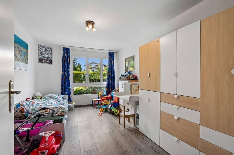 Charmante Gartenwohnung mit gedecktem Sitzplatz: Bahnhof in Gehdistanz (6)