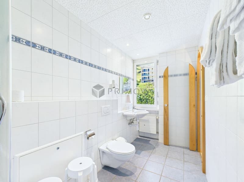 Hotel & Ristorante con appartamenti, vigneto e terreno edificabile in posizione premium sul lago di Walensee (18)