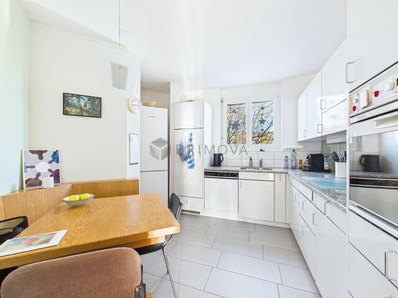 Charmant appartement de 4,5 pièces en étage sous combles dans un emplacement de premier choix à Gümligen (4)