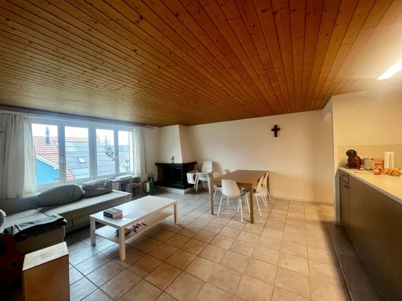 Casa con 3 appartamenti ben curati a Sulz (9)